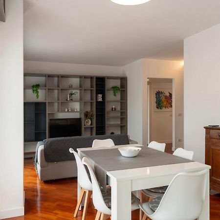 Villa Fenix Milano Bagian luar foto