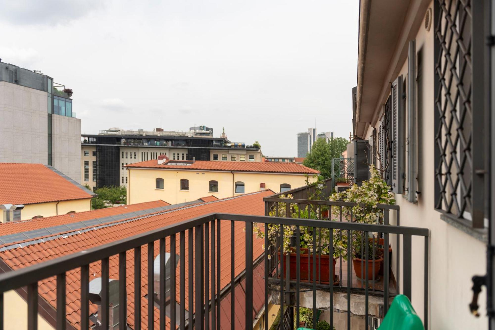 Villa Fenix Milano Bagian luar foto
